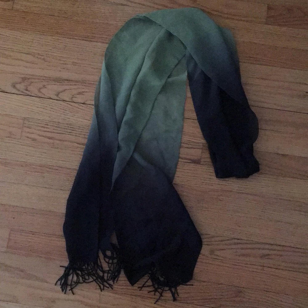 Beautiful Green & Black ombré beaded scarf / wrap